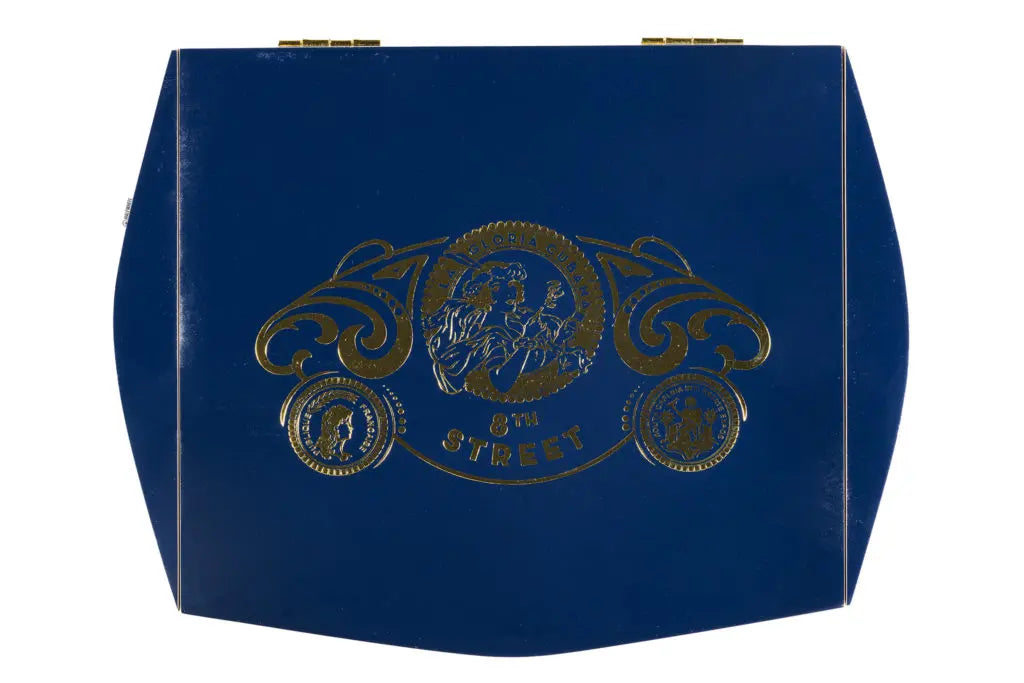 La Gloria Cubana 8th Street Toro Box La Gloria