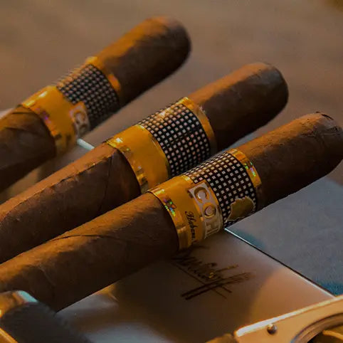 CIGAR SAMPLERS