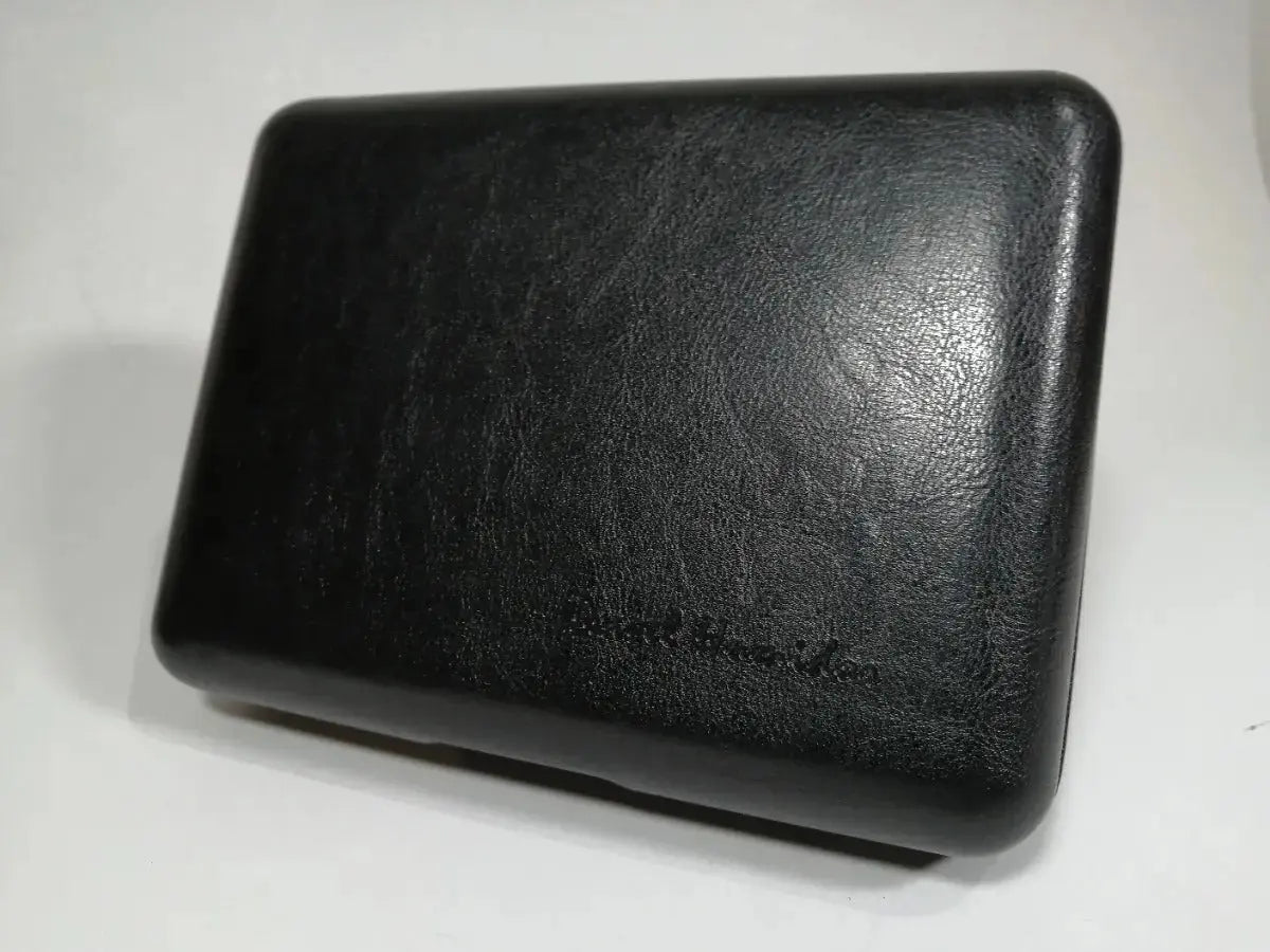 Elegance Genuine Leather Travel Humidor Case
