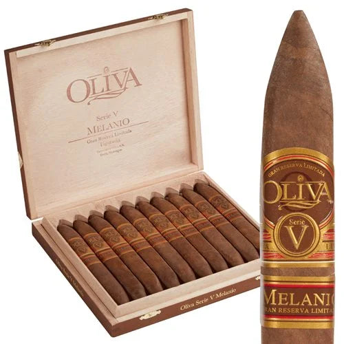 Oliva Serie V Melanio Ecuador Sumatra Box